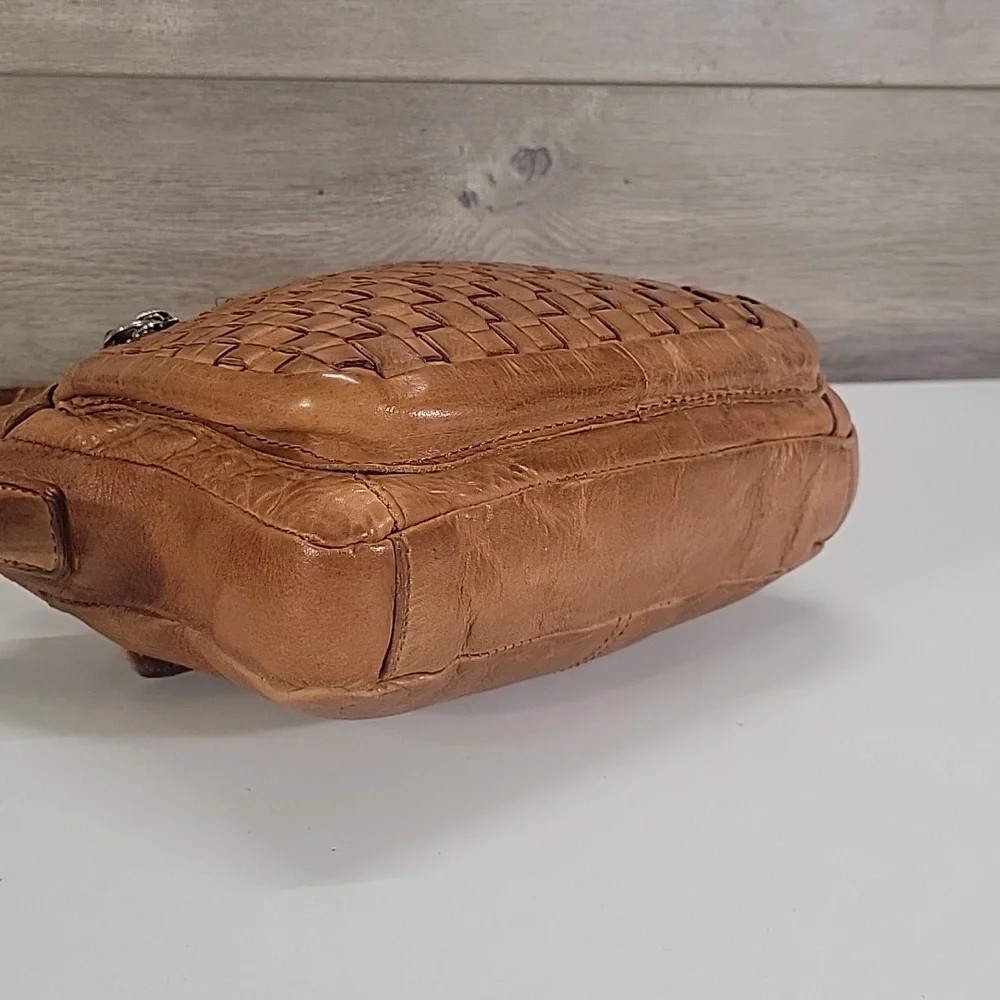Vilenca Holland for Anthropologie Woven Leather Crossbody Bag in Tan